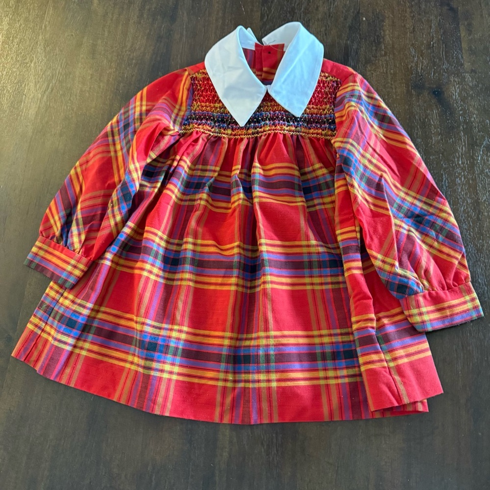 Vintage Polly Finders Hand Smocked Plaid Dress with‎ White Collar